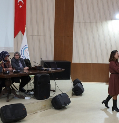 ERCİŞ BELEDİYESİ’NDE TOPLUMSAL CİNSİYET EŞİTLİĞİ EĞİTİMİ VERİLDİ