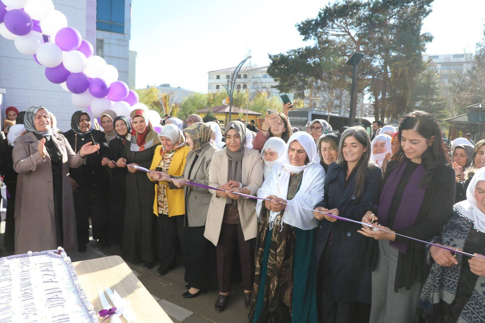 Delal Kadın Dayanışma ve Yaşam Merkezi Açıldı